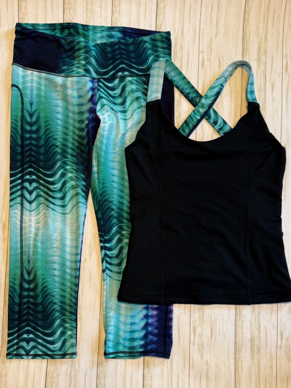 Threads 4 Thought Mermaid Cove Print Leggings Set